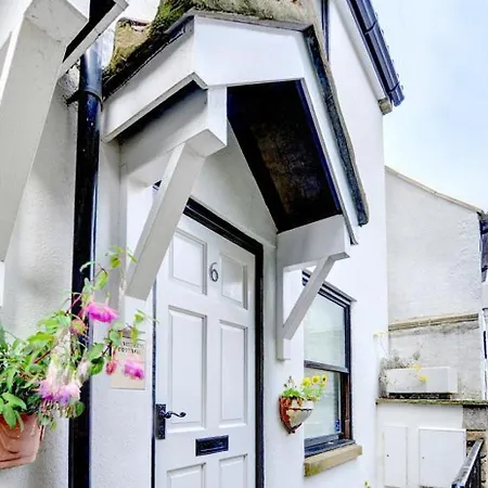 2 Bed In Oc-w970b * Уитби